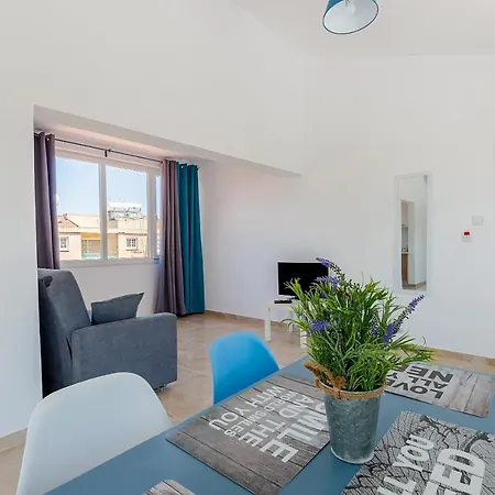 Color Cyprus Amozoniu Apartamento *