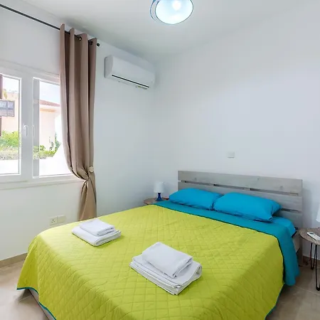 Color Cyprus Amozoniu Apartamento *